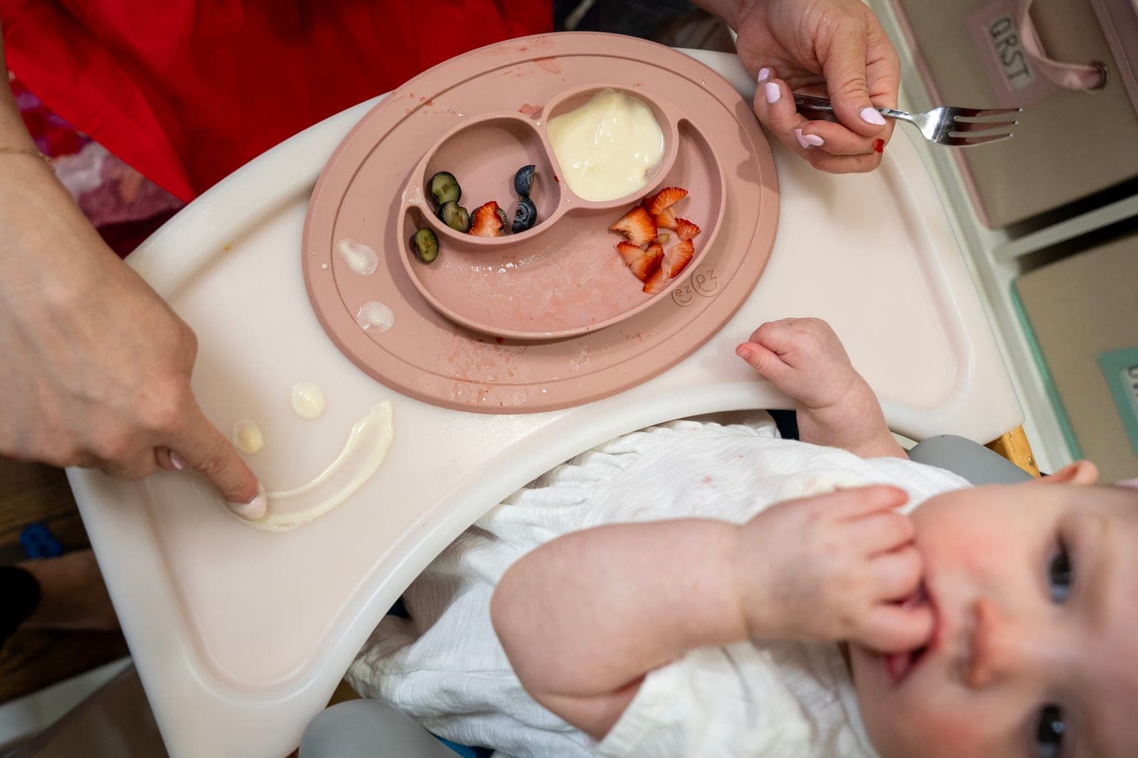 Laura guiding a feeding-therapy bite step-by-step